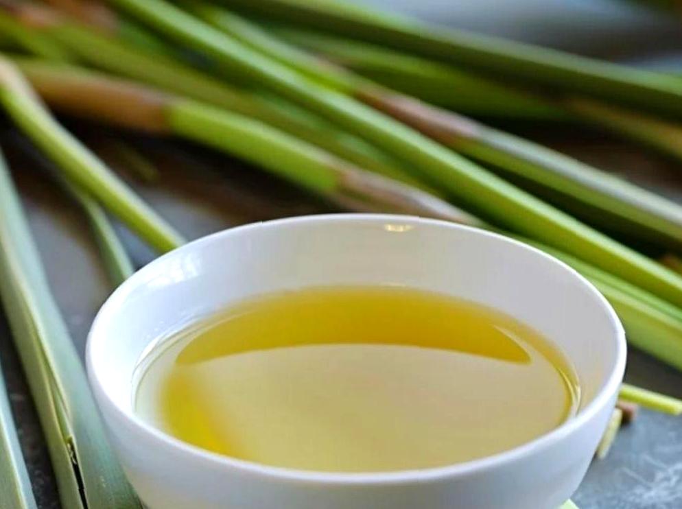 Lemongrass Oil: An Educational Overview