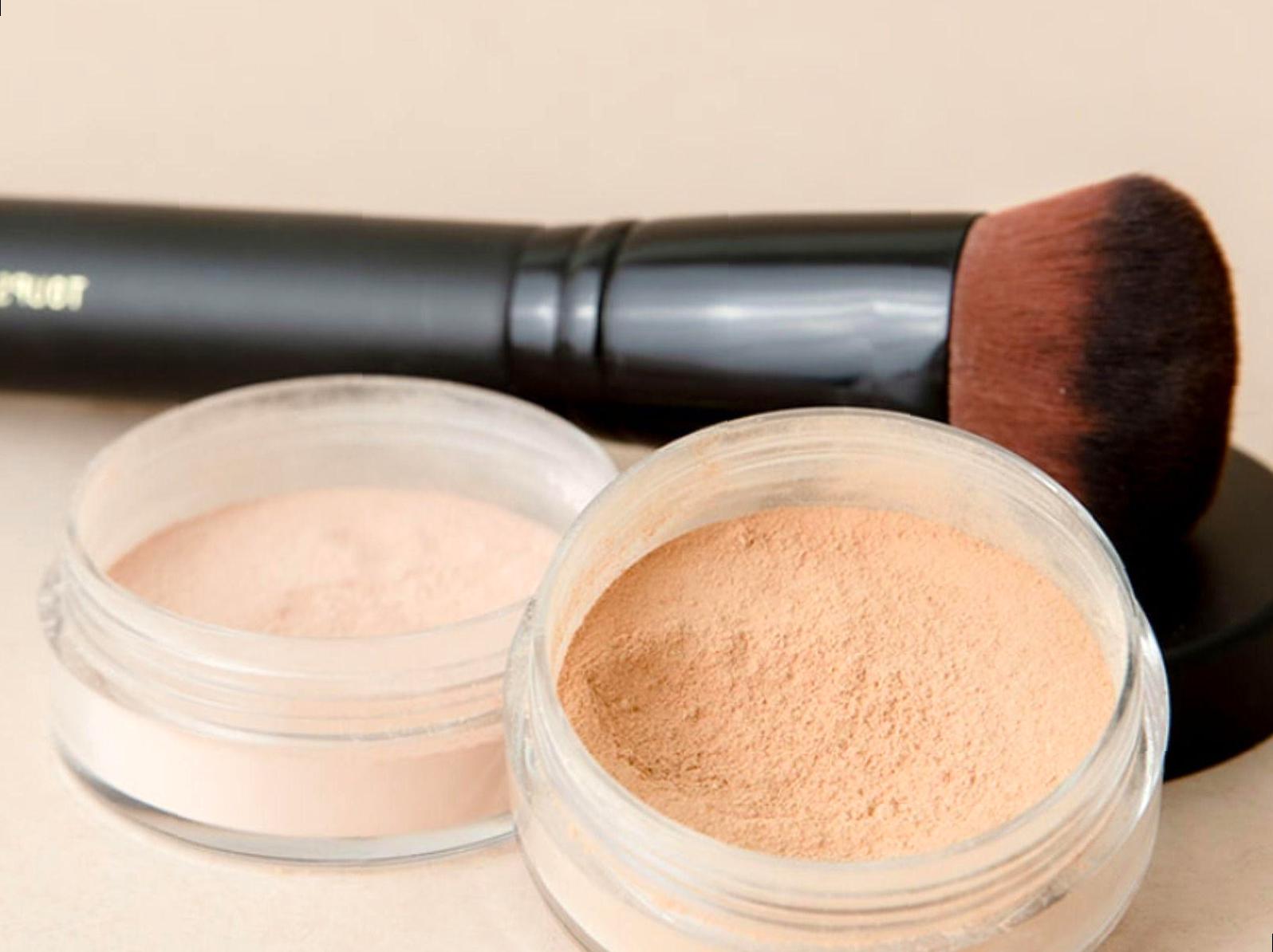 Powder vs. Liquid Foundation: Making the Best Choice for Your Skin